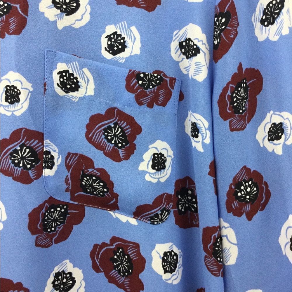 LOFT Baby Blue Floral Button Cuff Blouse - MP‎ - Picture 6 of 12